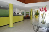 Hotel Albatros - ที่มีบาร์