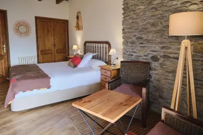 Cal Marrufès Hotels in Llivia