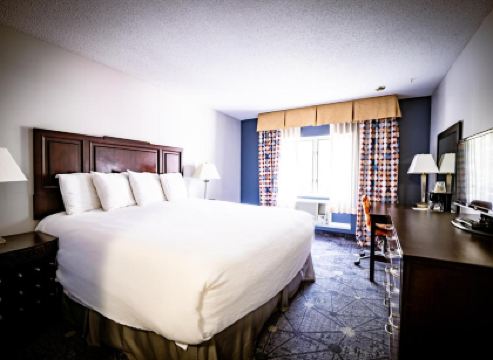 Manistee Inn & Marina