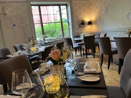 Manorhaus Ruthin - Manorhaus Collection Отели в г. Клокаеног