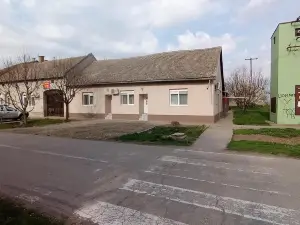 Ban Apartmani