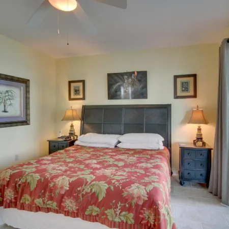 Gulfport Condo with Views Walk to Beach