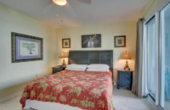 海灣港公寓帶視野：步行至海灘