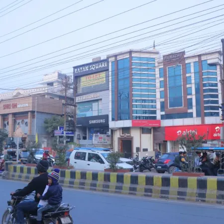 Hotel Panache 500 Mtrs from Shri Krishna Janma Bhumi Teample