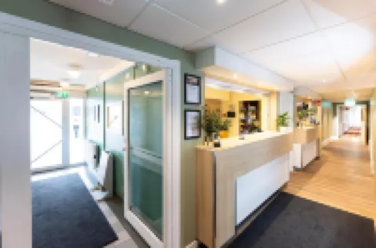 グッド モーニング エーレブルー