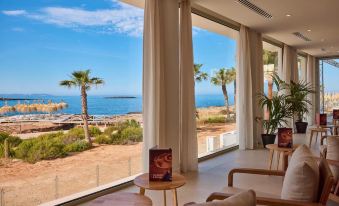 Universal Hotel Romantica