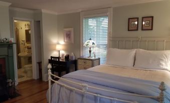 Hummingbird Inn