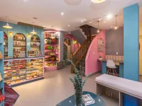 Hotel Chromatic Hotels in Guatape