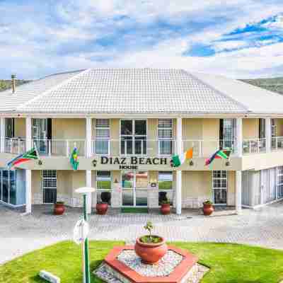 Diaz Beach House Hotel Exterior