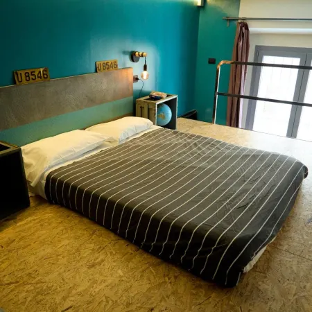 Madama Hostel & Bistrot