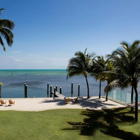 La Siesta Resort & Villas