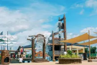 Port Royale Waterpark Resort Tacloban - Family