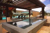 Port Royale Waterpark Resort Tacloban - Pools