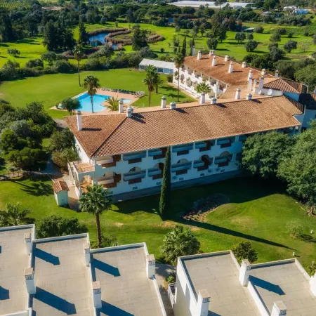 Colina Verde Resort
