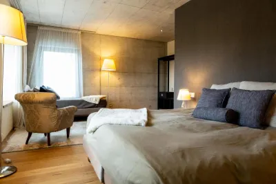 Hotel de l’Ours Preles Hotels in Бьєль