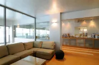 Maniatis Hotel - พร้อมอาหารเช้า