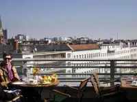 Radisson Hotel Berlin Charlottenburg Hotels near Admiralspalast