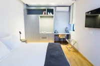 200 Rooms & Terrace