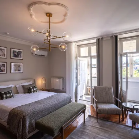 Gallery Townhouse & Apartments