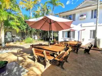 Bay of Palms Hotels in Palm Beach