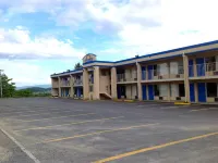 Days Inn by Wyndham Staunton