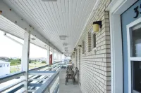Blue Heron Motel Hotels in Manteo