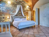 Podere Gli Olmi Hotels in Cecina