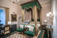 Thornbury Castle - A Relais & Chateaux Hotel Hotel di Thornbury