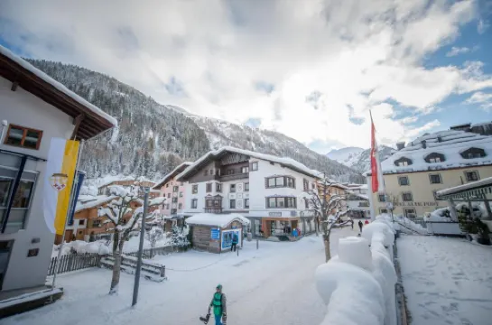 Lärchenhof - 高級公寓和房間