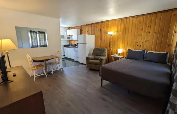 迪爾維尤小屋旅館