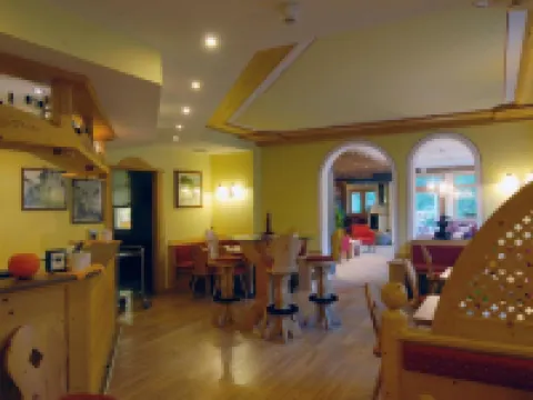 Hotel Plank Hotels in Siror