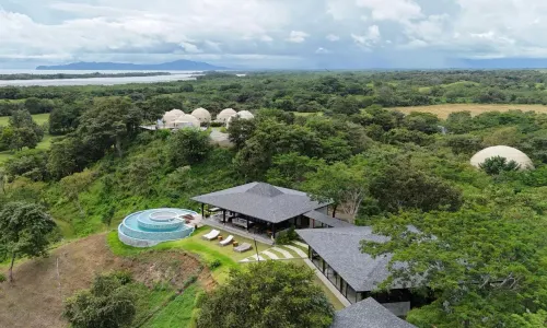 Alaya Yoga & Surf & Retreat