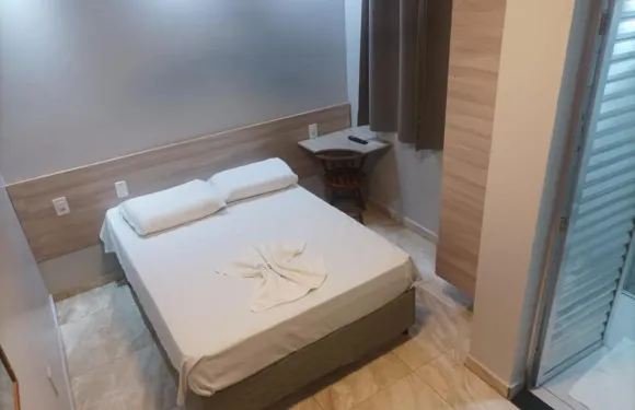 里奧克拉羅酒店