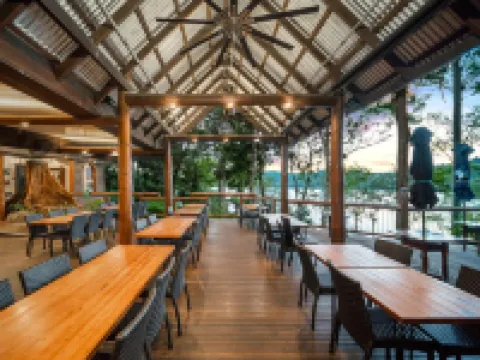 Secrets on the Lake Hotels in Maleny