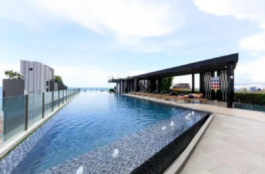 THE BASE apartments at central pattaya โรงแรมใกล้ถนนริมหาด