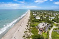 1045 Wave Crest Avenue - Villas