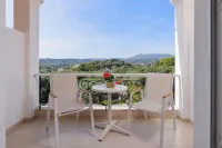 Nefeli Hotel - con vistas a la montaña
