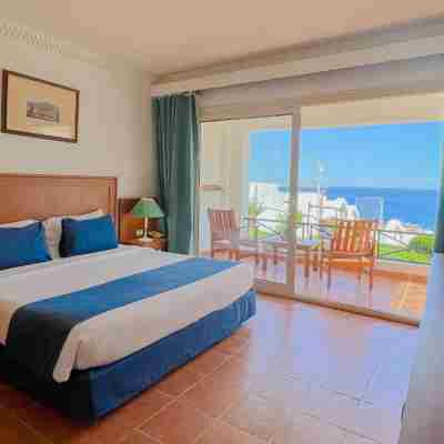 Club Reef Resort & Spa Rooms