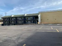 Pigeon Forge Parkway Inn - Bãi đậu xe