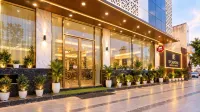 Hotel D'Capitol-Delhi Airport - 주차장