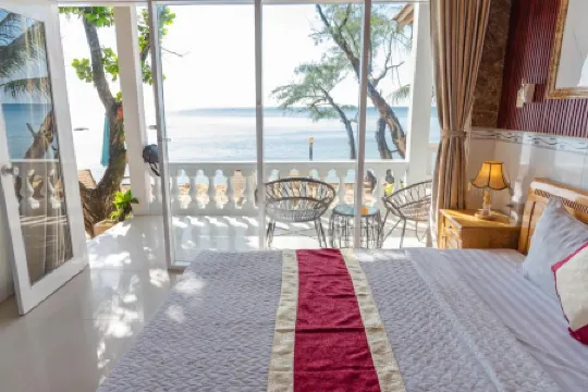 Nhat Lan Resort Отели рядом с достопримечательностью «Лонг-Бич Перлс»