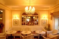 Hotel Biedermeier Hof Hotels in Scharding