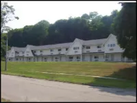 The Falls Motel Hotels in Reading