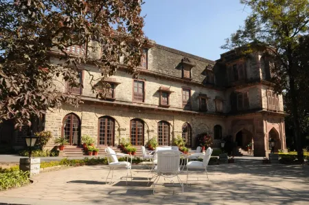 Palace Hotel - Bikaner House Отели рядом с достопримечательностью «Пандав Бгаван Комплекс»