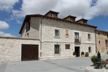 Hotel Rural Restaurante Las Baronas Отели в г. Тьерра де Сепульведа