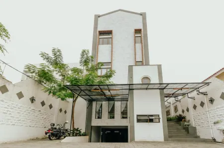 Urbanest Inn House Slipi