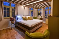 Rooms with A View - balcony