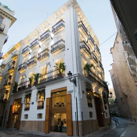 Myr Marqués House