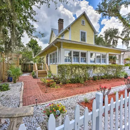 Historic Green Cove Springs Home - Walk to Coast!