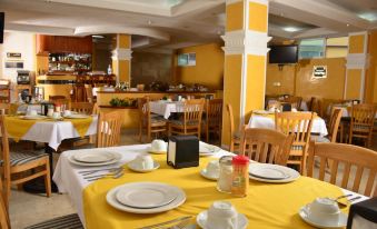 Hotel Paradise Inn